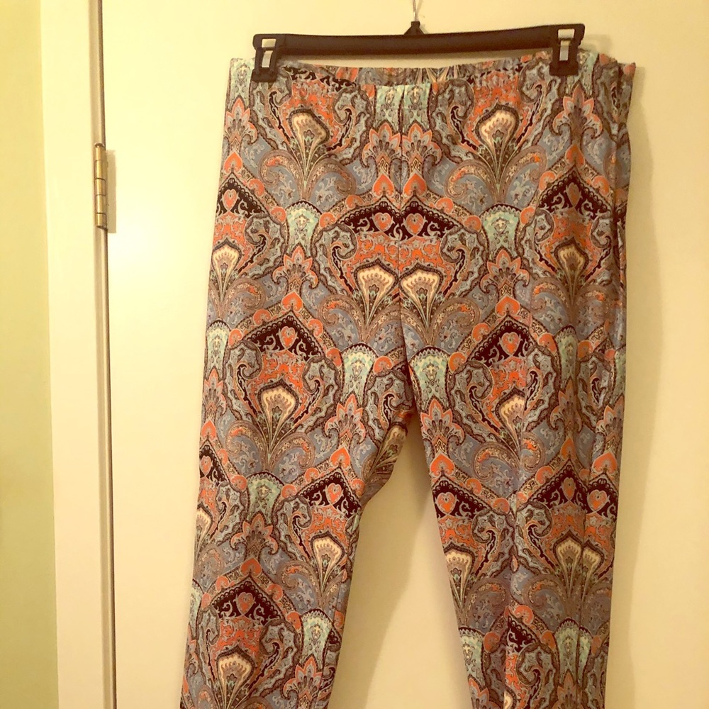 Karen Kane paisley print pants